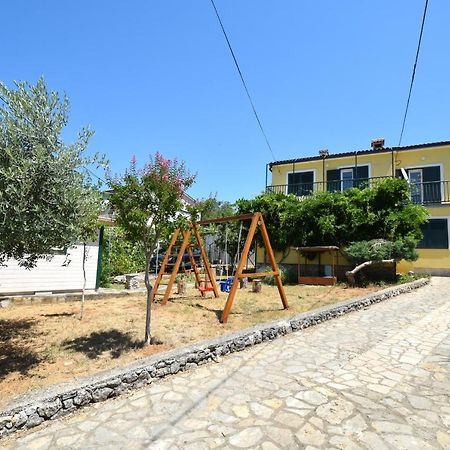 Holiday Home Nikola Malinska Exterior photo